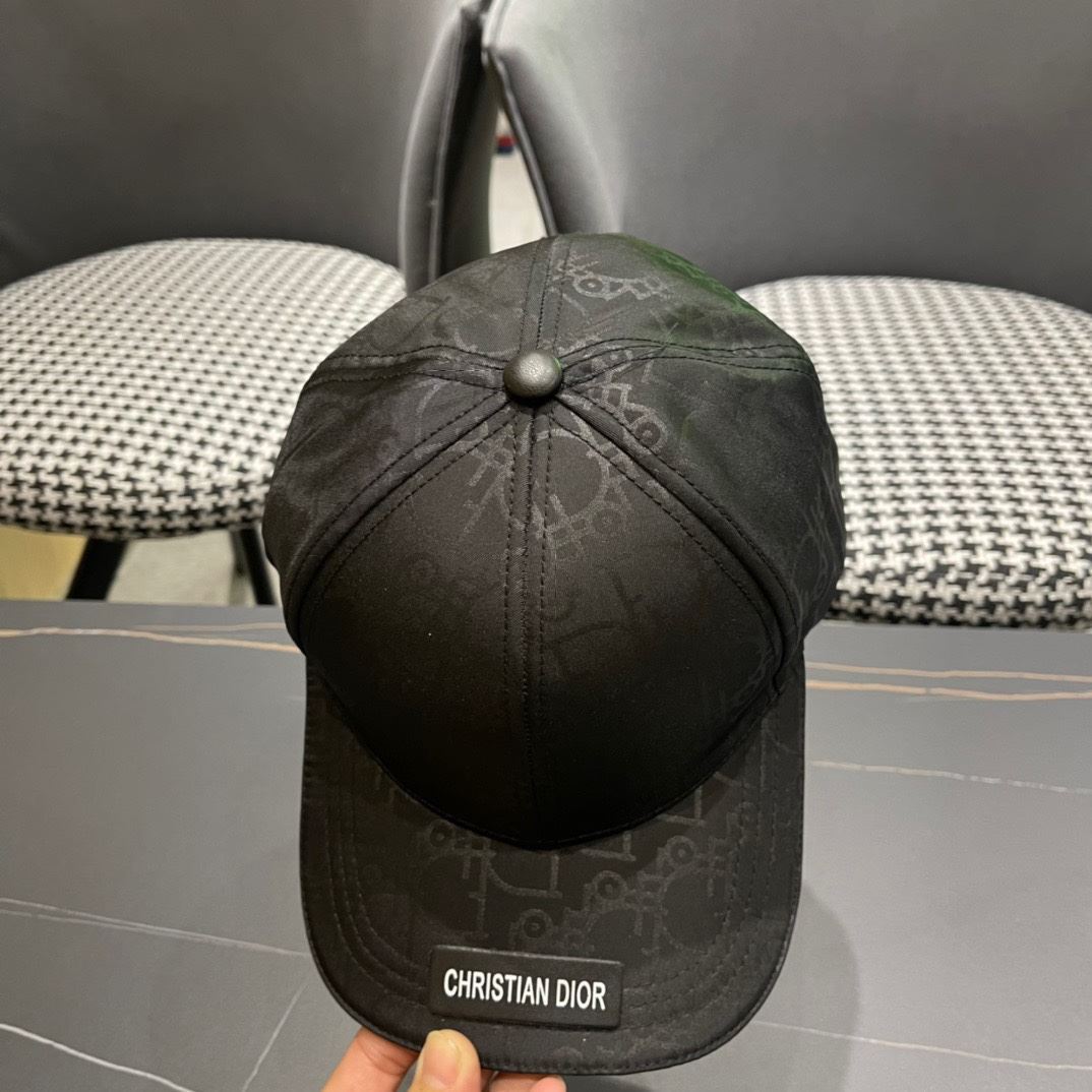 Christian Dior Caps